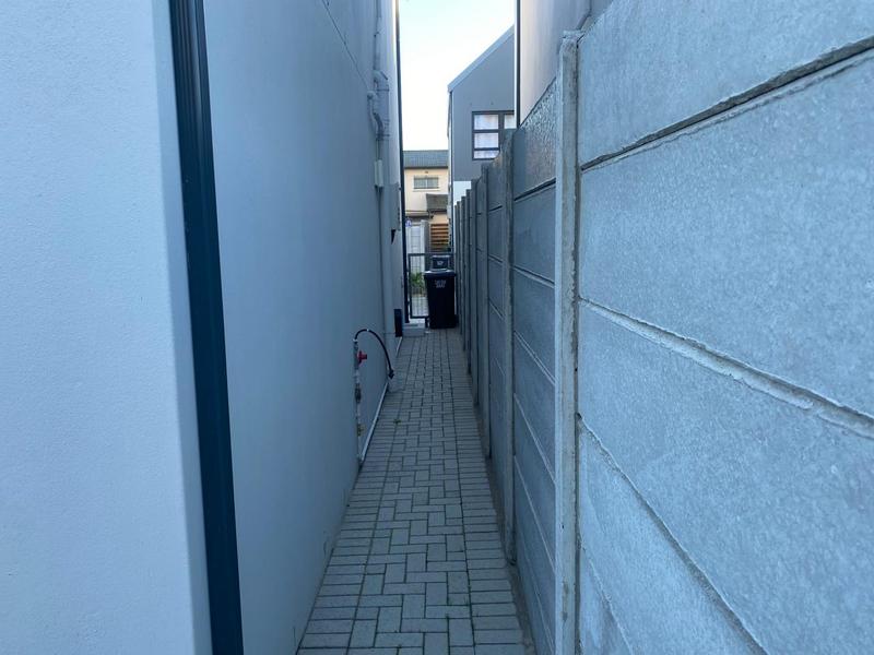 3 Bedroom Property for Sale in Silver Oaks Western Cape